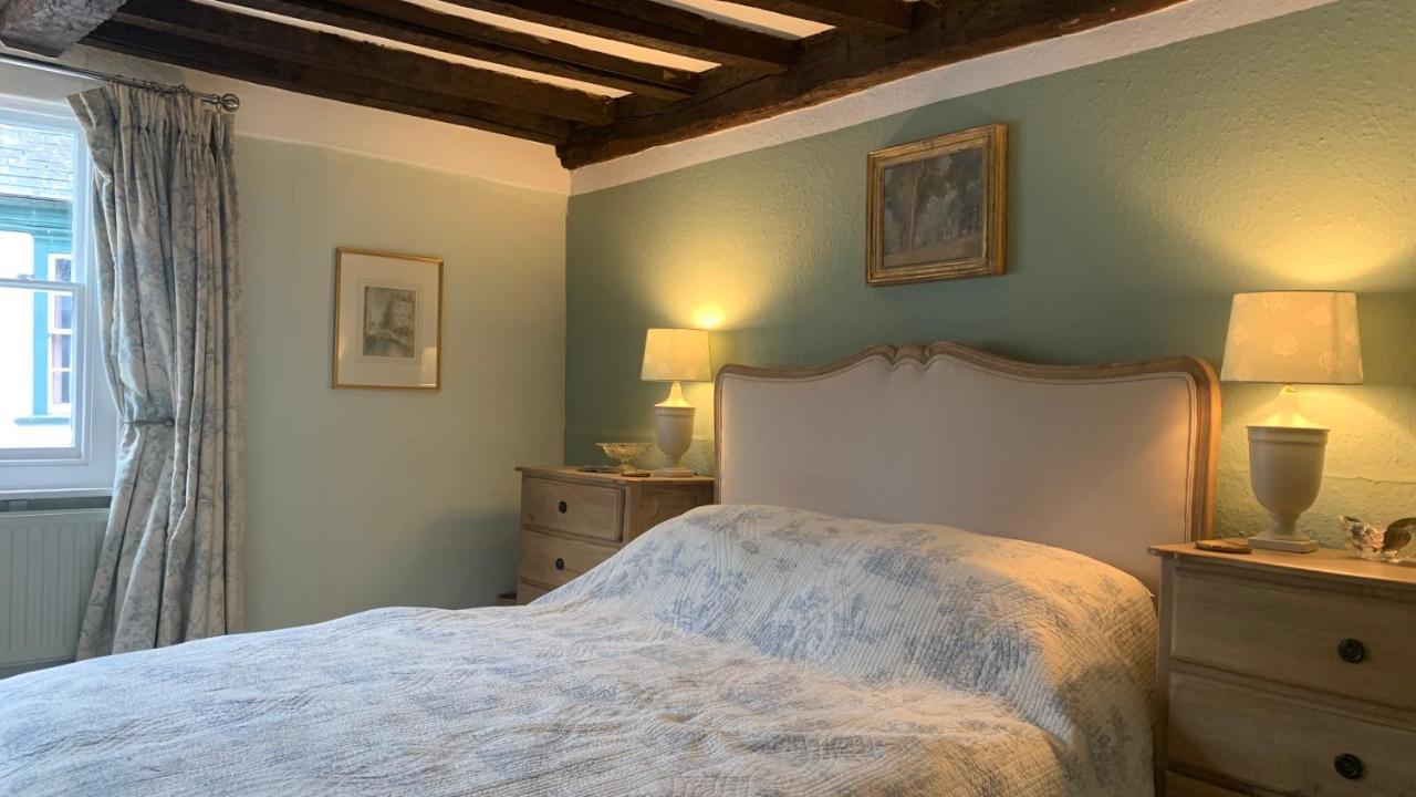 The Totnes Guest House. Upstairs At Zappa'S ภายนอก รูปภาพ