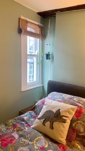 The Totnes Guest House. Upstairs At Zappa'S ภายนอก รูปภาพ