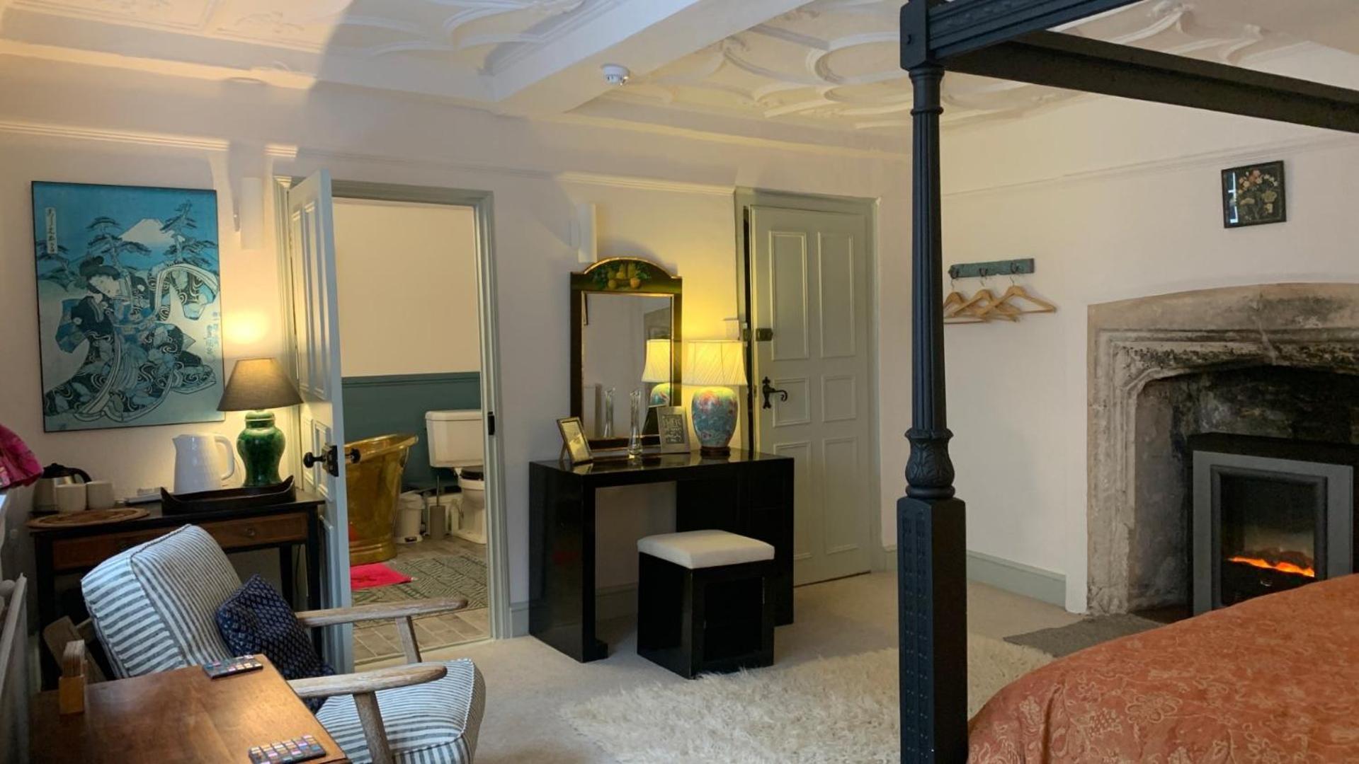 The Totnes Guest House. Upstairs At Zappa'S ภายนอก รูปภาพ
